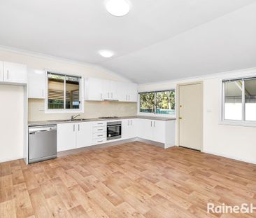 Spacious Home - Photo 2