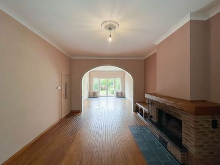 Ruime 4-slaapkamerwoning met stadstuin te huur in Gent! - Photo 2