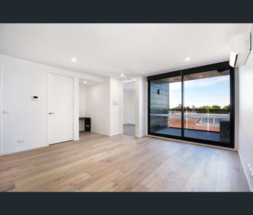 201/202 Surrey Road, Blackburn, Vic 3130 - Photo 3
