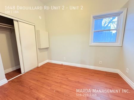 NEWLY RENOVATED 1-BEDROOM/1-BATH MAIN FLOOR SUITE +HYDRO - Photo 2