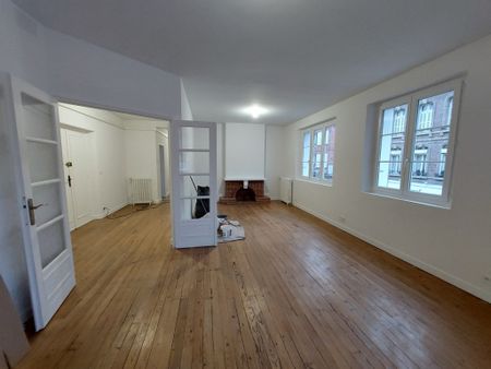 Location Appartement 3 pièces 91m² EU 76260 - Photo 2