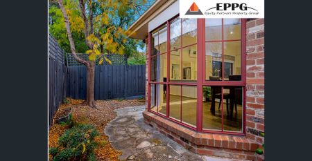 Stylish Single Storey Living - Photo 4