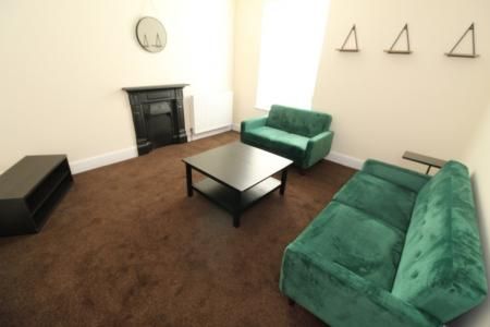 Henry Road, West Bridgford, NG2 - Photo 1