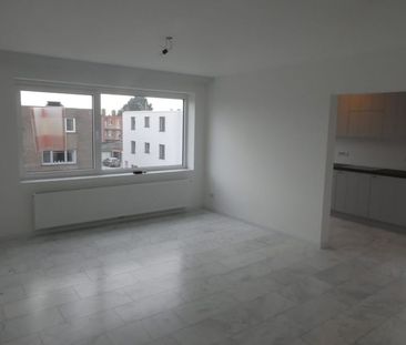 Appartement te huur - Photo 1
