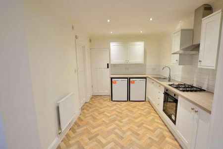 Boverton Drive, Brockworth, Gloucester, GL3 - Photo 2