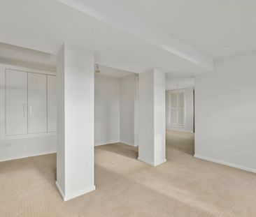 Fabulous on Forest - Photo 3