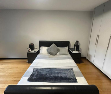 3 bedroom private hall to rent - Photo 4