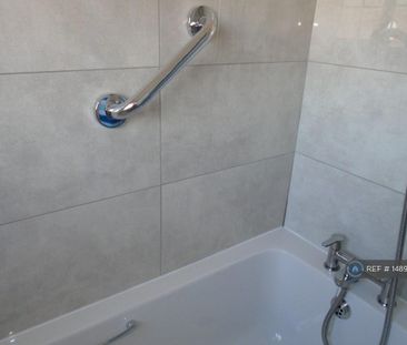 1 bedroom terraced house to rent - Photo 2