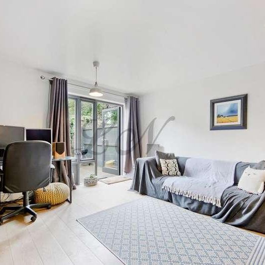 Dalmeny Road, Tufnell, N7 - Photo 1