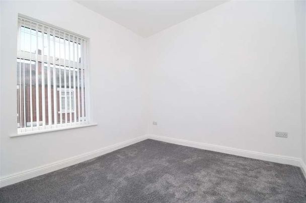 Whitehall Street, Wakefield, WF2 - Photo 1