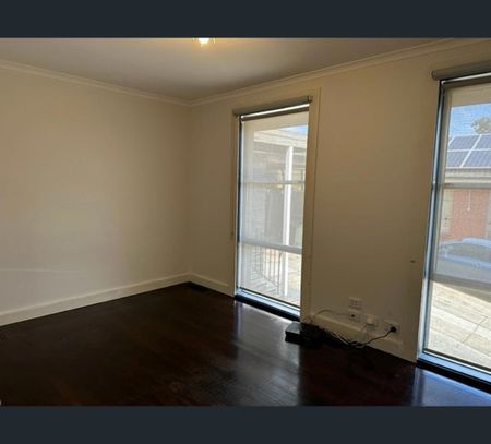 6 Katandra Crescent, Broadmeadows, Vic 3047 - Photo 4