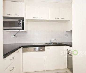 “Perfect Summer Living in a Resort Complex (The Gateway) - Ultra Co... - Photo 4