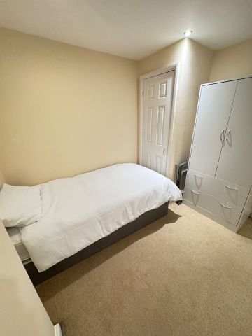 1 Bed Flat, Portland Street, SO14 - Photo 4