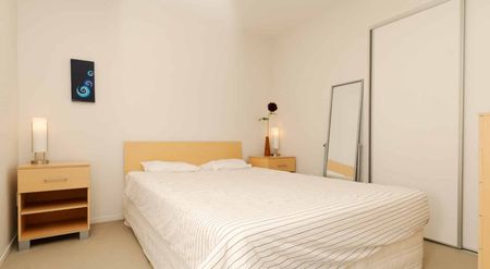 A Must See, with Carpark! - Photo 4