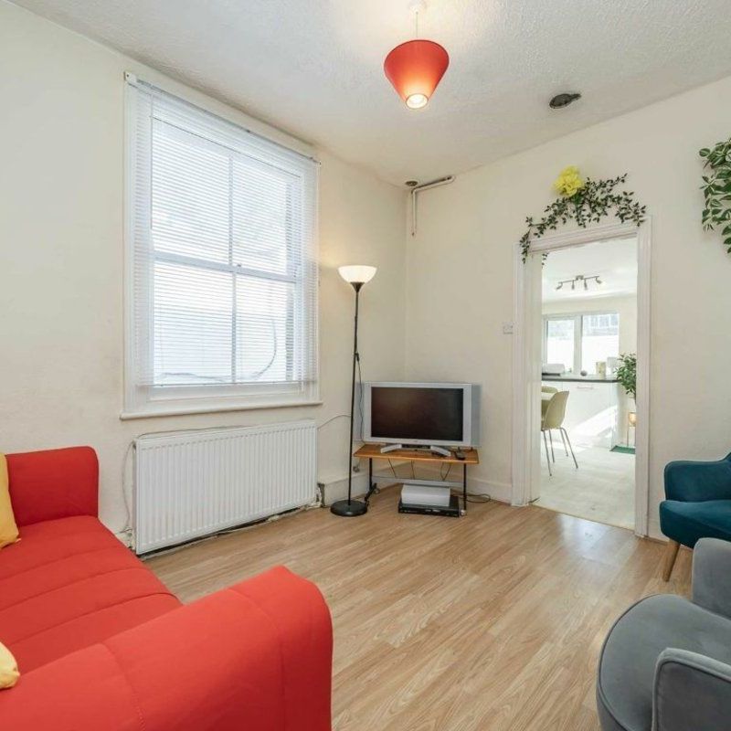 Sydney Road, West Ealing, W13 - Photo 1