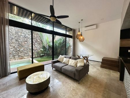 Townhouse semi-amueblado, CON PANELES SOLARES, de 3 recámaras, en privada. - Photo 2
