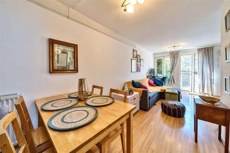 Kennet Close, London, SW11 - Photo 4