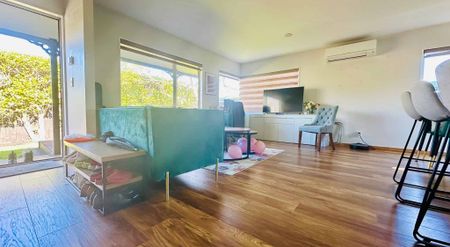 For Rent - 3 Bedroom Home in Panmure - Photo 3