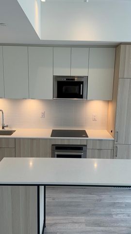 For Lease - 220 Missinnihe Way Unit# 424, Mississauga, Ontario - Photo 3