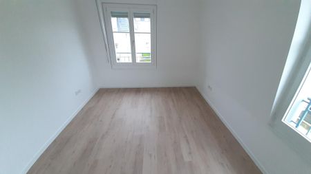 location Appartement T5 DE 102.16m² À ST GERMAIN EN LAYE - Photo 2