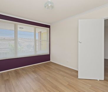 6/21 Grice Crescent, Essendon VIC 3040 - Photo 2