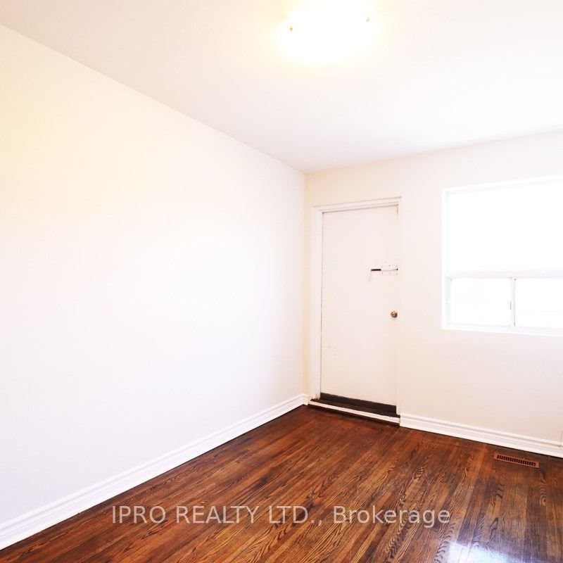 For Lease - 1237E Woodbine Avenue, Toronto, Ontario - Photo 1
