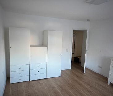 Helle 2-Zimmer-Wohnung mit Küche & Waschmaschine in Cronenberg - Photo 3