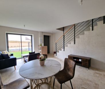 Location Appartement 3 pièces 61m² CAILLOUX SUR FONTAINES 69270 - Photo 1