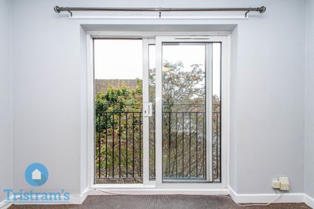 2 bed Flat for Rent - Photo 4