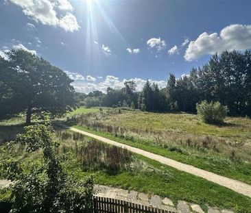 Coniston Grove,baildon, BD17 - Photo 1