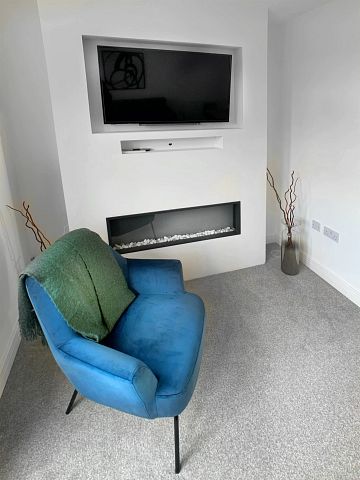 2 Bed, House - Photo 4