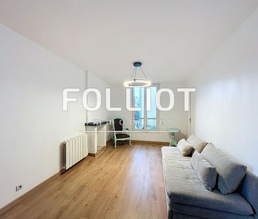 A LOUER Appartement meubl� � l'ann�e - 3 pi�ces � Granville - Photo 4