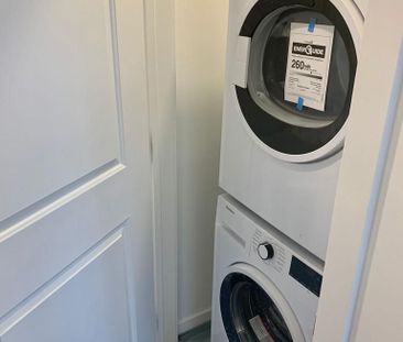 For Lease - 55 E Overberg Way, Kanata, Ontario - Photo 4