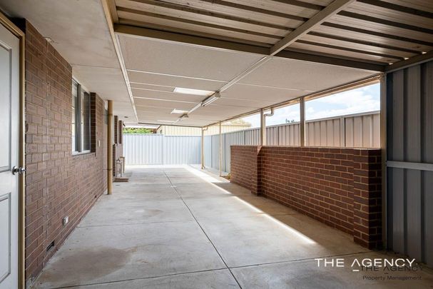 3 Bedroom 1 Bathroom House in Padbury - Photo 1