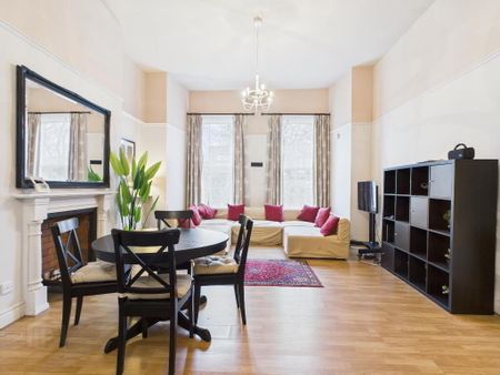 L'Academie, 14 College Gardens, Belfast, BT9 6BQ - Photo 2