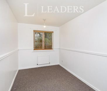 3 bedroom detached house to rent - Photo 3