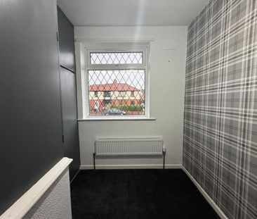 3 bedroom House To Let Total Size: 905 SQ FT - Photo 5