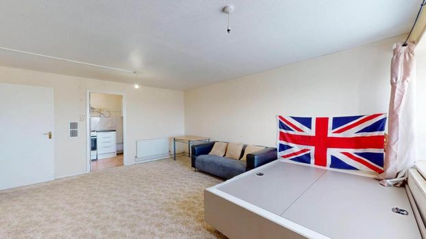 2 bedroom flat to rent - Photo 1