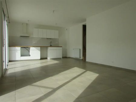 Location maison 4 pièces - 96m² à Ploermel (56800) - Photo 3