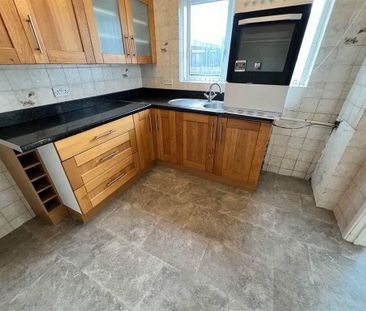 2 Castle Place, Carrowdore, BT22 2JJ - Photo 3