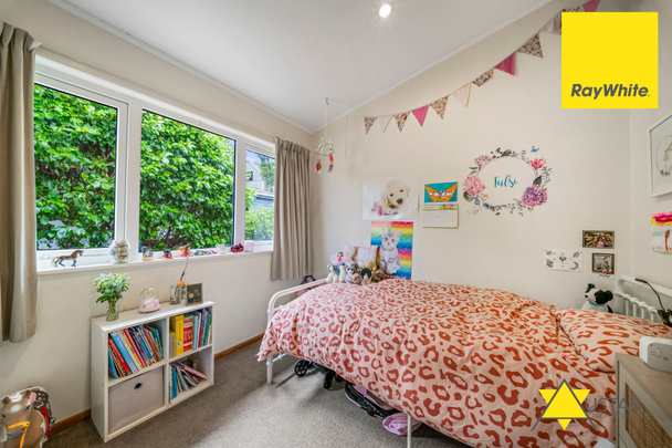 Charming Family Home in Blockhouse Bay - Photo 1