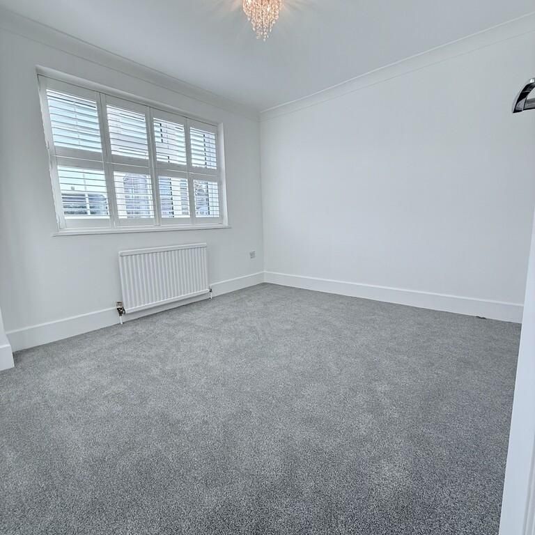 1 bedroom ground floor flat to rent - Photo 1