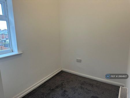 3 bedroom terraced house to rent - Photo 2