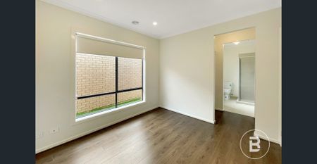 NEAT THREE BEDROOM HOME IN POPULAR LOCATION - Photo 2