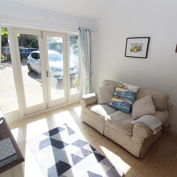1 bedroom link detached house to rent - Photo 1