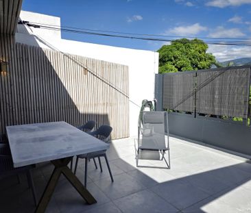 Location Appartement 3 pièces 85m² ST DENIS 97400 - Photo 3