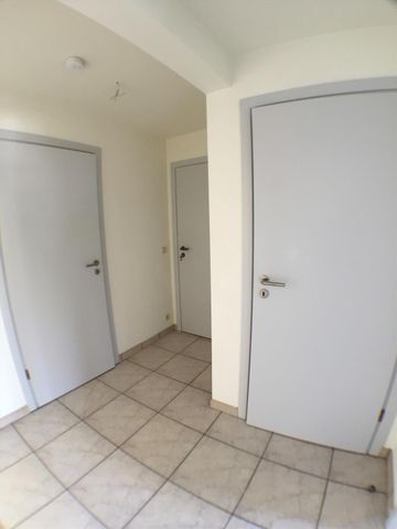 - Sint-niklaas – appartement met zeer ruim terras - Photo 2