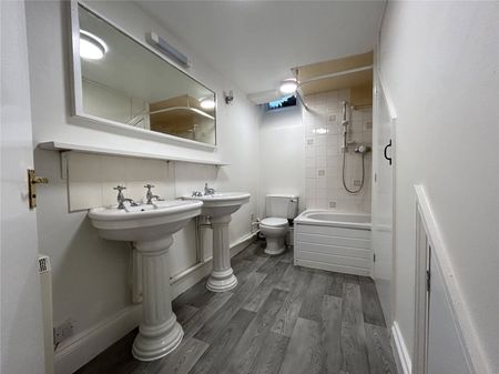 Holway Green, Taunton, TA1 - Photo 2