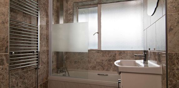 Tildesley Road Room 2 - Photo 2