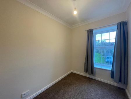 3 bedroom end of terrace house to rent - Photo 5